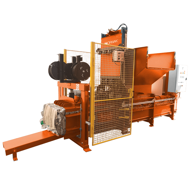 ORWAK HORIZONTAL 15 und 25-40 – horizontale Ballenpresse für mittlere Abfallmengen mit Förderband, Frontansicht